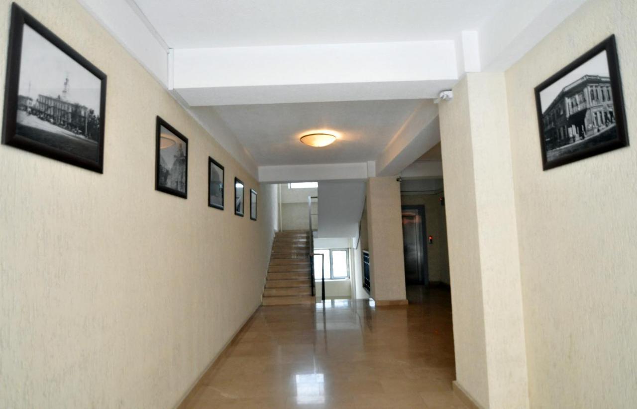 Apartment In The City Center Lll Тбилиси Екстериор снимка